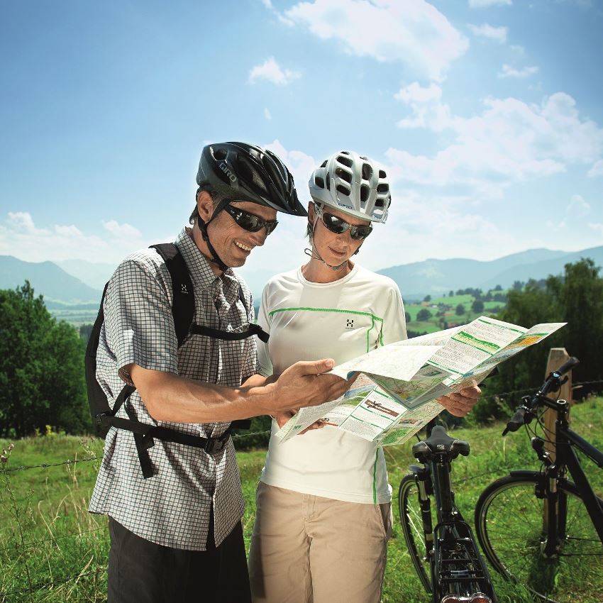 Westallgäu Radfahrer mit Karte 850×850